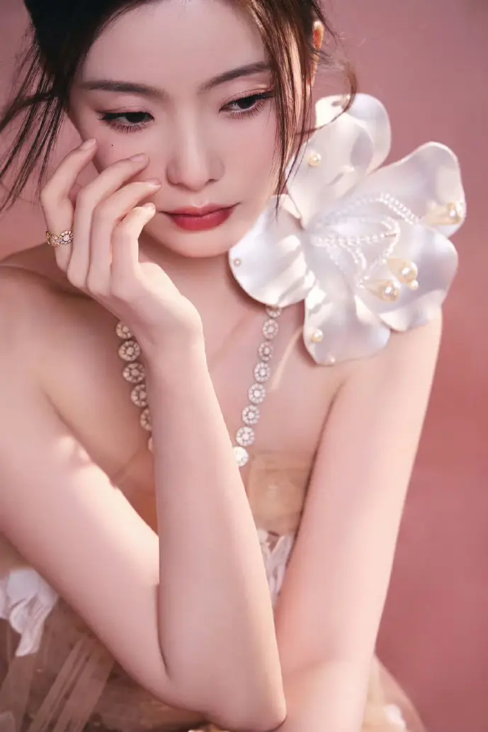 盗版电影产业链数据图示